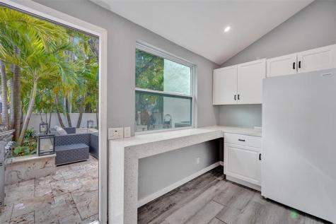 810 SE 2nd Street Fort Lauderdale FL 33301