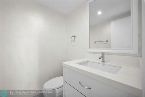 17620 Atlantic Boulevard Sunny Isles Beach FL 33160