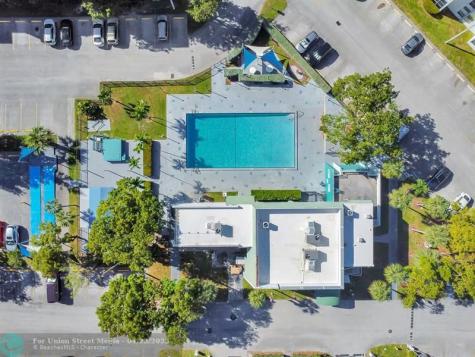 17620 Atlantic Boulevard Sunny Isles Beach FL 33160