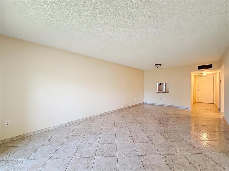 5935 Del Lago Circle Sunrise FL 33313