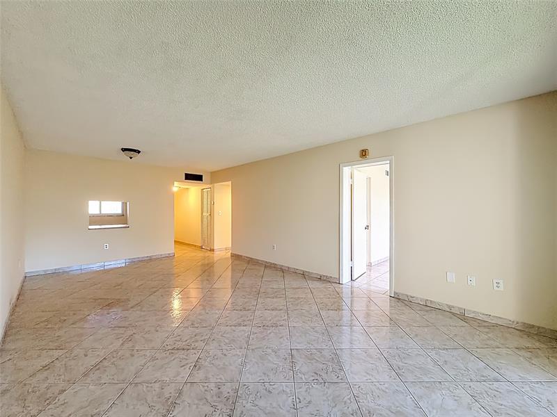 5935 Del Lago Circle Sunrise FL 33313