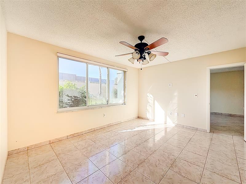 5935 Del Lago Circle Sunrise FL 33313