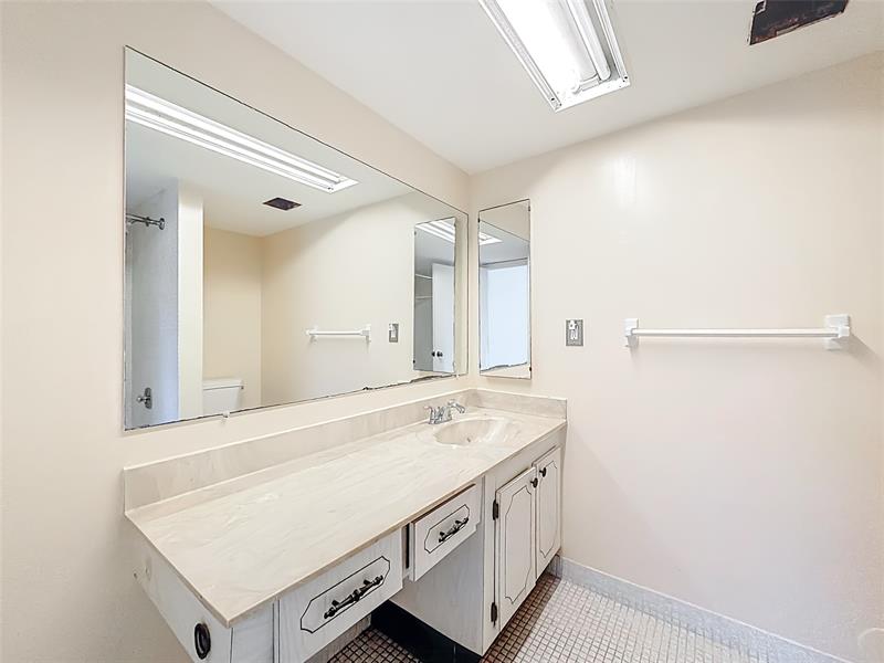 5935 Del Lago Circle Sunrise FL 33313