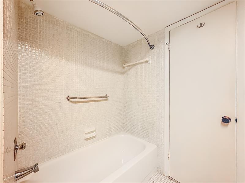 5935 Del Lago Circle Sunrise FL 33313