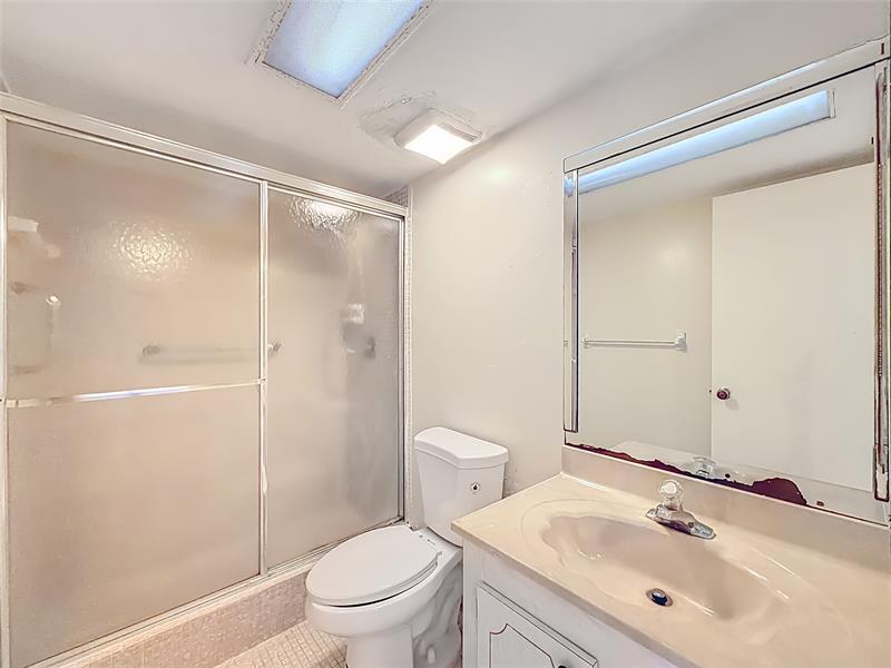 5935 Del Lago Circle Sunrise FL 33313