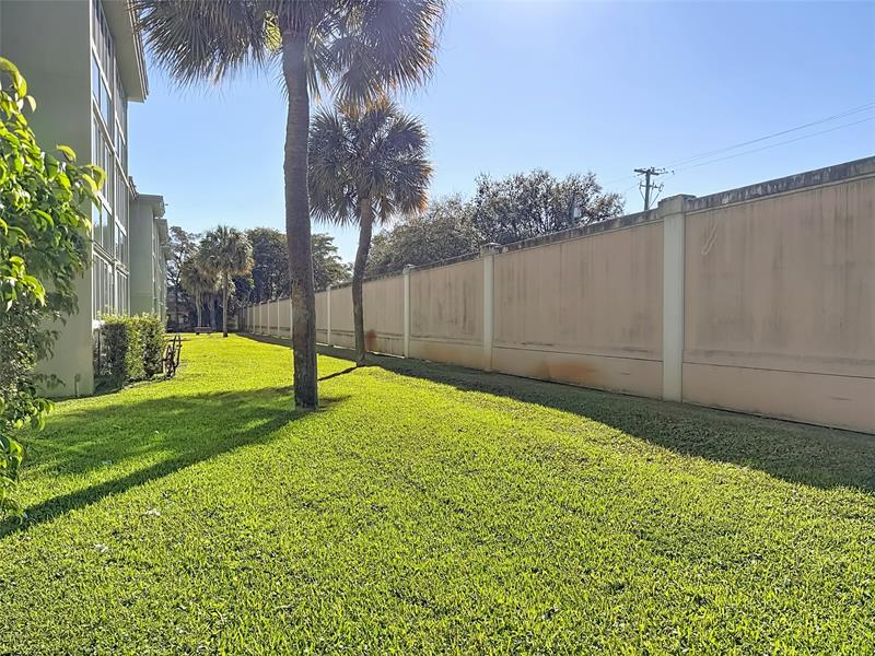 5935 Del Lago Circle Sunrise FL 33313