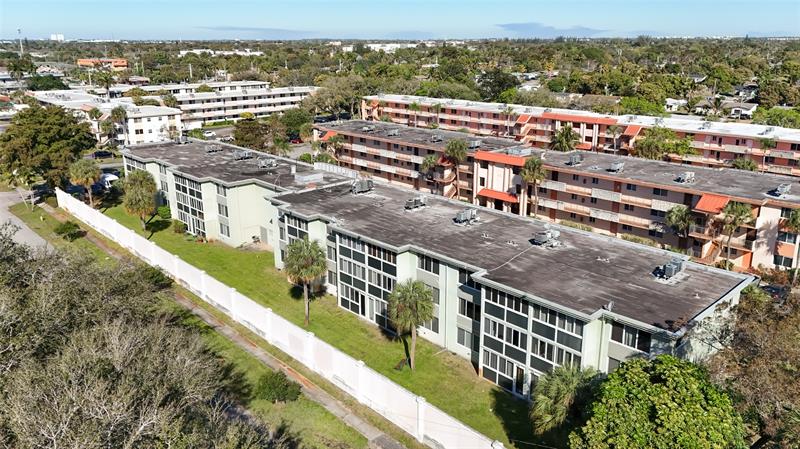 5935 Del Lago Circle Sunrise FL 33313