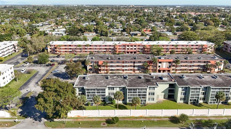 5935 Del Lago Circle Sunrise FL 33313