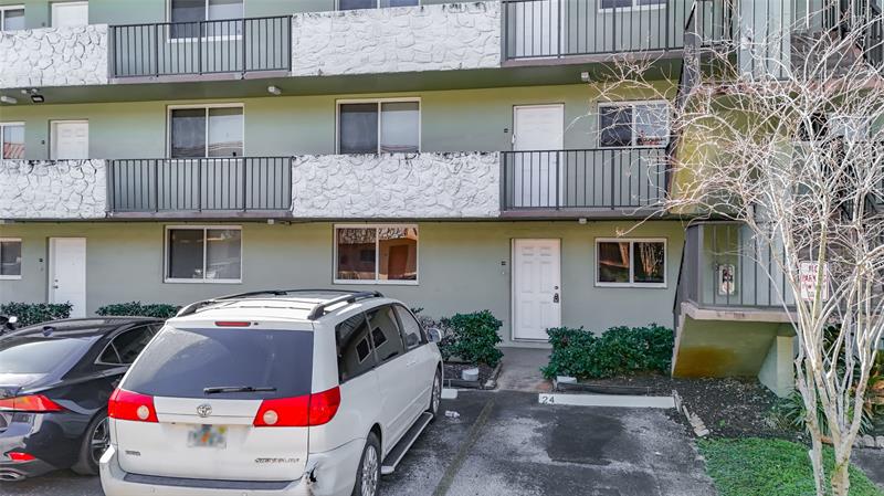 5935 Del Lago Circle Sunrise FL 33313