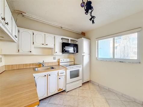 5935 Del Lago Circle Sunrise FL 33313