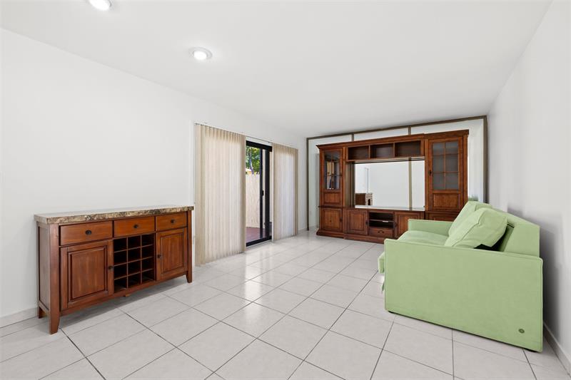 7734 Balboa Street Sunrise FL 33351