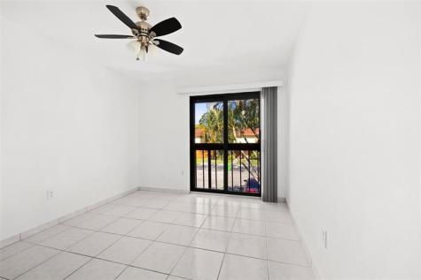 7734 Balboa Street Sunrise FL 33351