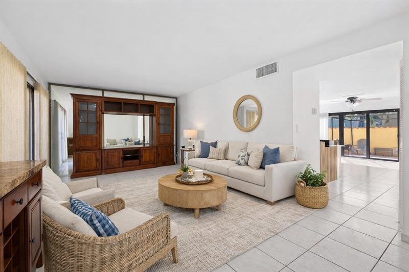 7734 Balboa Street Sunrise FL 33351