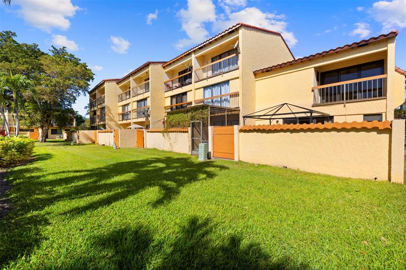 7734 Balboa Street Sunrise FL 33351