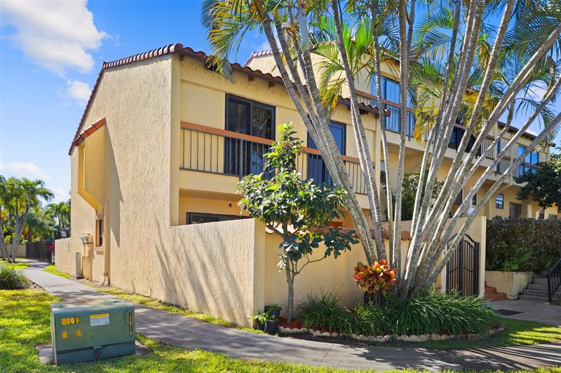 7734 Balboa Street Sunrise FL 33351