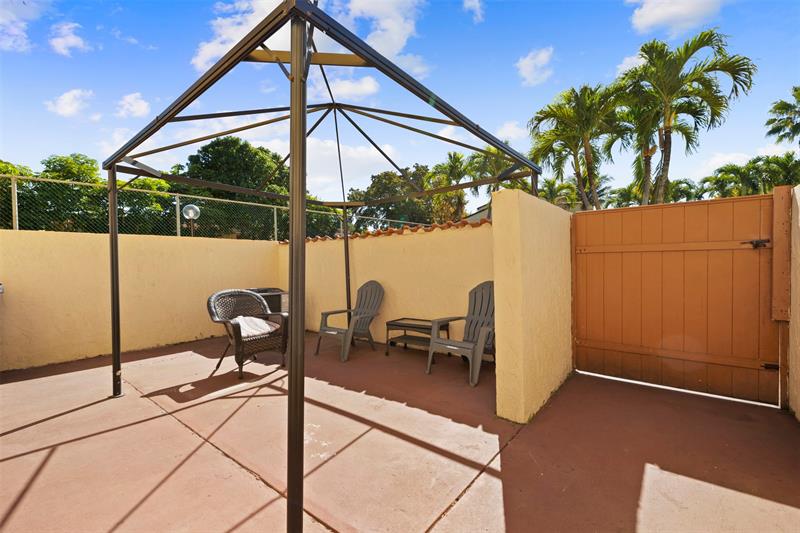 7734 Balboa Street Sunrise FL 33351