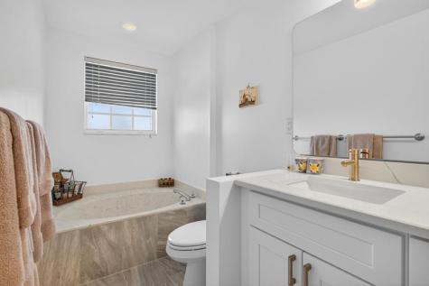 1980 NE 7th Street Deerfield Beach FL 33441