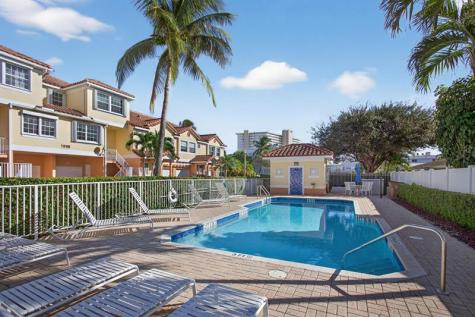 1980 NE 7th Street Deerfield Beach FL 33441