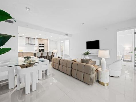 100 E Las Olas Boulevard Fort Lauderdale FL 33301