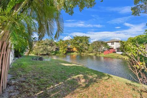5822 Swordfish Court Tamarac FL 33319