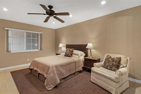 1940 NE 2nd Avenue Wilton Manors FL 33305