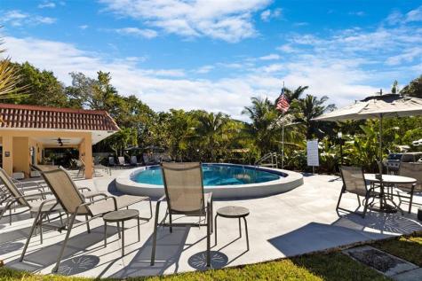 1940 NE 2nd Avenue Wilton Manors FL 33305