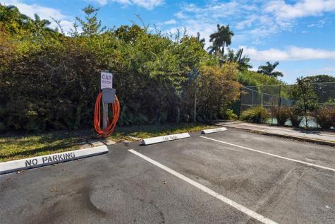 1940 NE 2nd Avenue Wilton Manors FL 33305