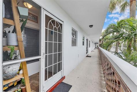 2050 NE 39th Street Lighthouse Point FL 33064