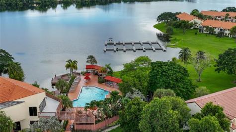 206 Congressional Way Deerfield Beach FL 33442