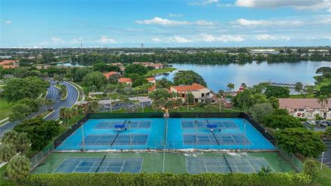 206 Congressional Way Deerfield Beach FL 33442