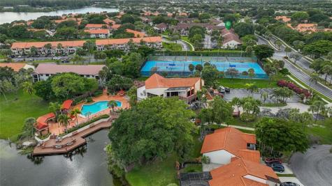 206 Congressional Way Deerfield Beach FL 33442