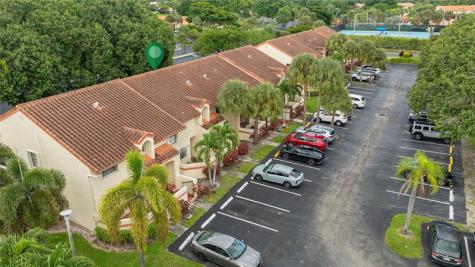 206 Congressional Way Deerfield Beach FL 33442