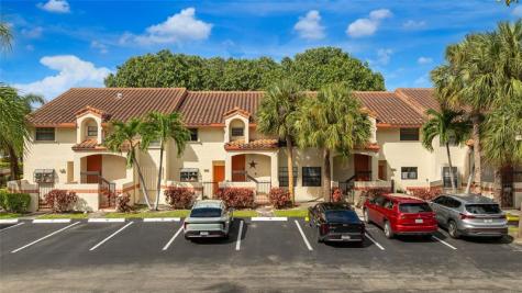 206 Congressional Way Deerfield Beach FL 33442