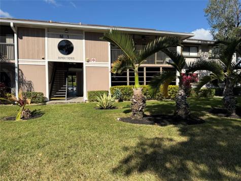 10905 W Clairmont Circle Fort Lauderdale FL 33321