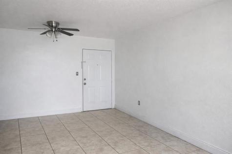 8185 NW 7th Street Miami FL 33126