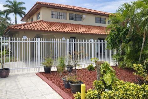 8185 NW 7th Street Miami FL 33126