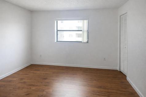 8185 NW 7th Street Miami FL 33126