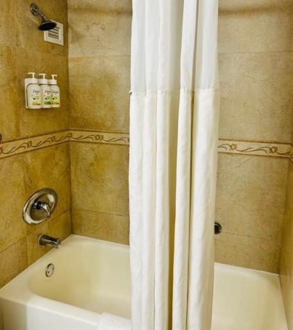 19201 Collins Avenue North Miami Beach FL 33160