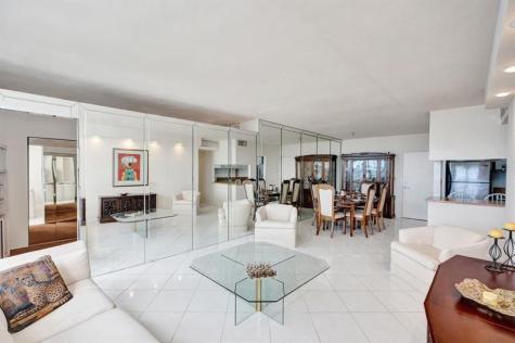 7441 Wayne Avenue Miami Beach FL 33141