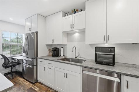 261 NE 16th Place Fort Lauderdale FL 33305