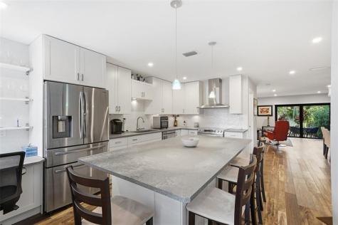 261 NE 16th Place Fort Lauderdale FL 33305