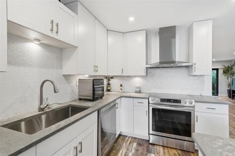 261 NE 16th Place Fort Lauderdale FL 33305