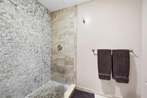 261 NE 16th Place Fort Lauderdale FL 33305