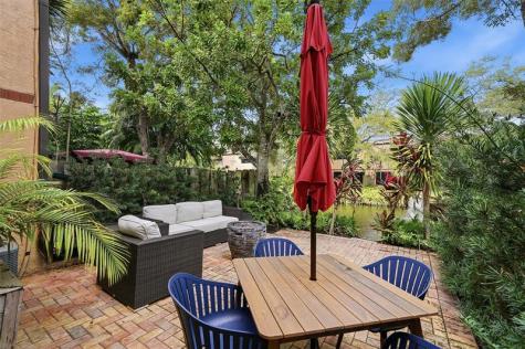 261 NE 16th Place Fort Lauderdale FL 33305