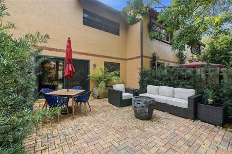 261 NE 16th Place Fort Lauderdale FL 33305