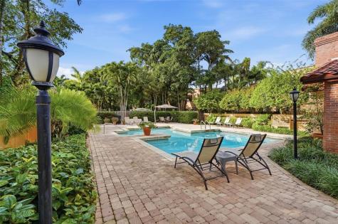 261 NE 16th Place Fort Lauderdale FL 33305