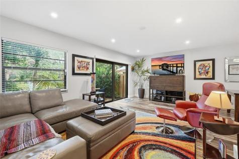 261 NE 16th Place Fort Lauderdale FL 33305