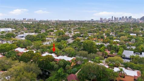 261 NE 16th Place Fort Lauderdale FL 33305