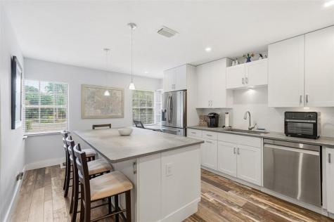 261 NE 16th Place Fort Lauderdale FL 33305