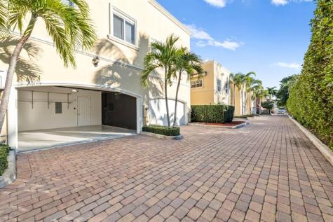 919 NE 17th Way Fort Lauderdale FL 33304